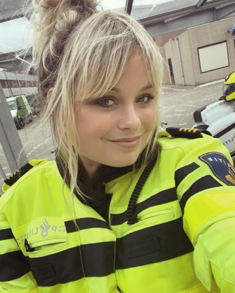 Sylvana IJsselmuiden tijdens opnames op locatie.